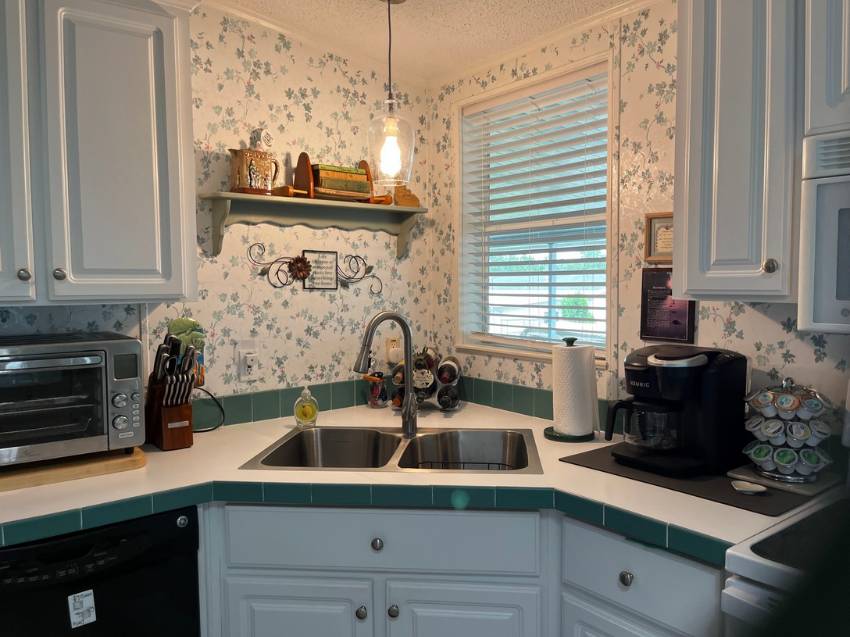 2417 Crooked Stick Drive a Winter Haven, FL Mobile or Manufactured Home for Sale